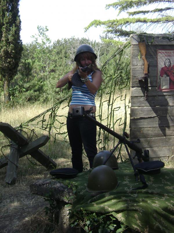 Светка-пулеметчица..