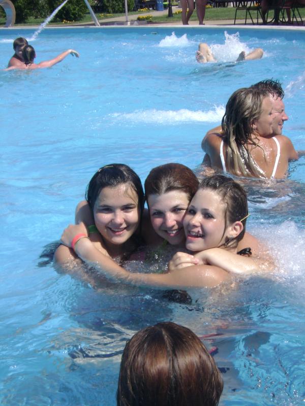 Маи девченки!