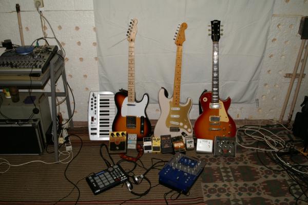 часть моего гитарного оборудования.