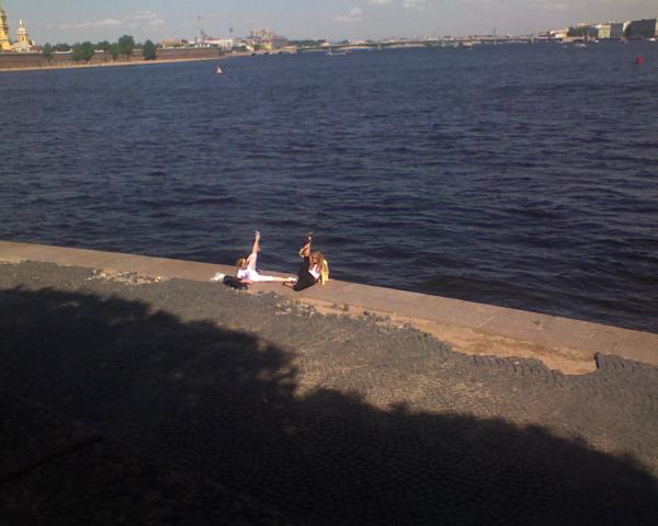 Кагда выхадная я ехай в город смотреть женщины..