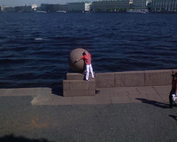 Кагда выхадная я ехай в город смотреть женщины..