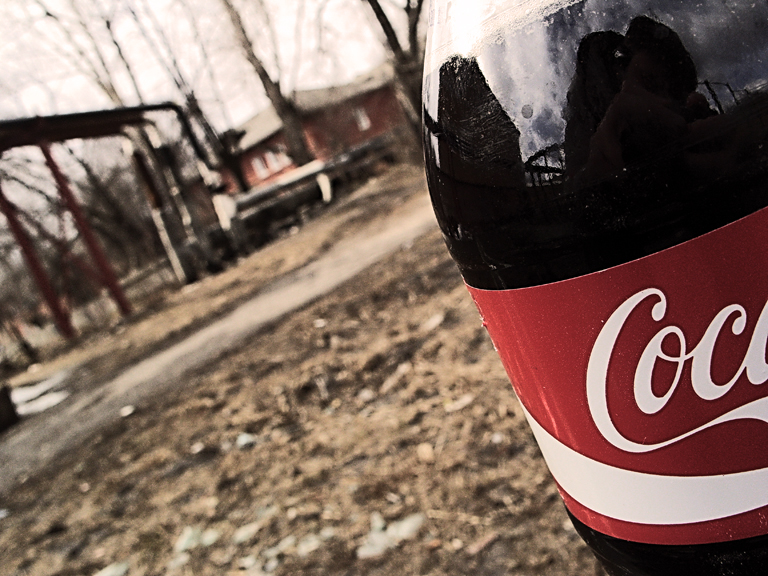 открой холодильник